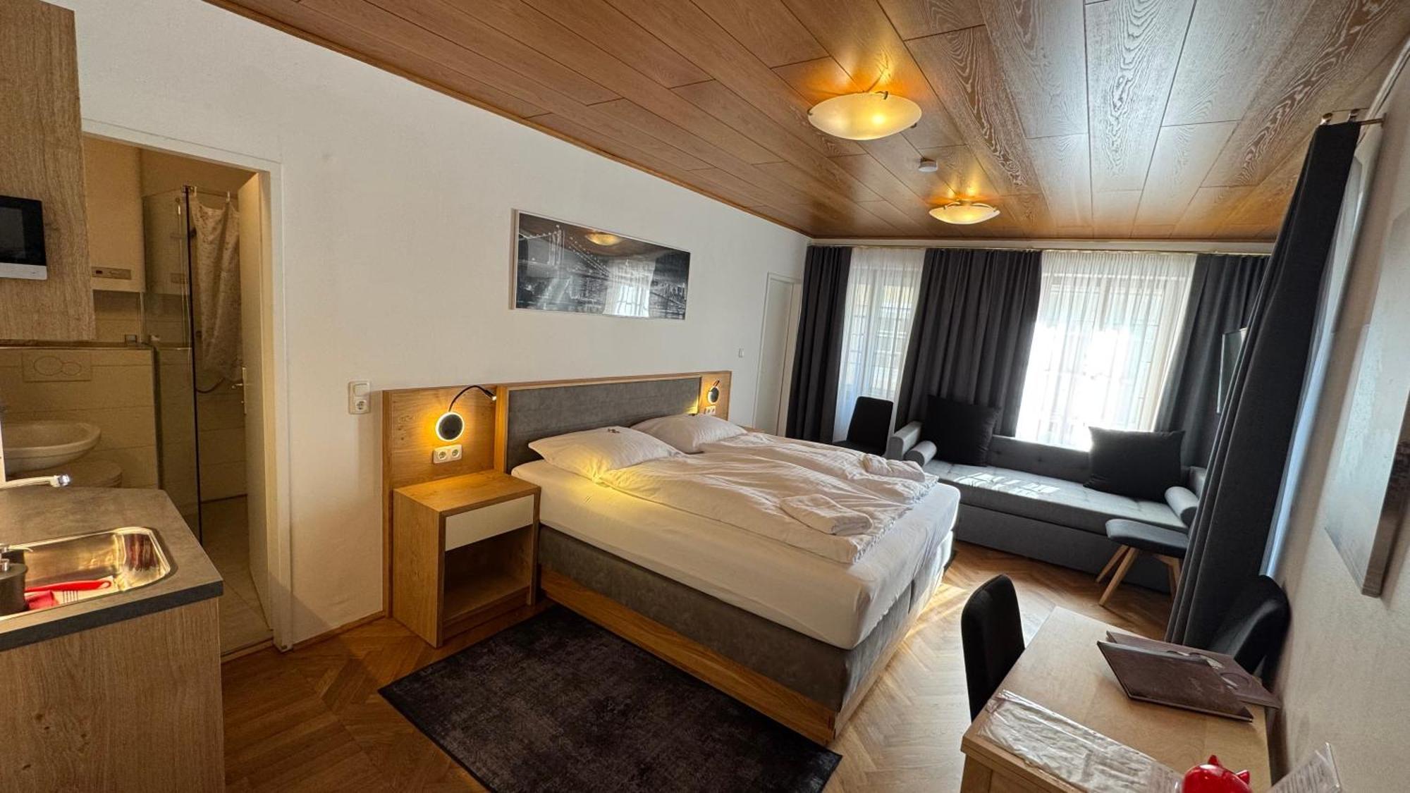 Guesthouse Mozart - Apartment House ザルツブルク エクステリア 写真