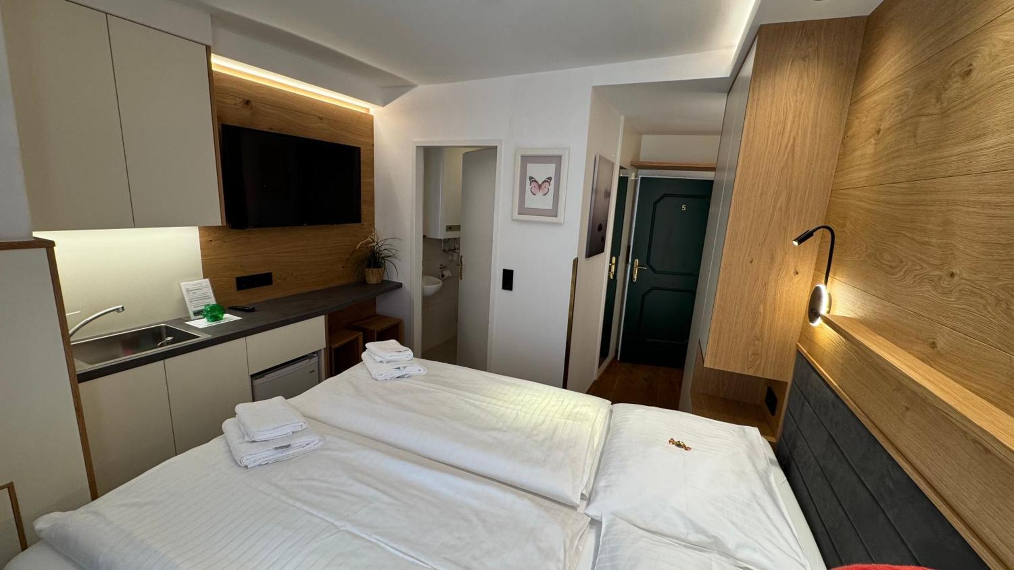 Guesthouse Mozart - Apartment House ザルツブルク エクステリア 写真
